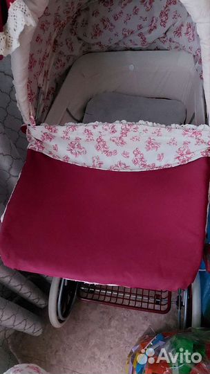 Коляска для кукол