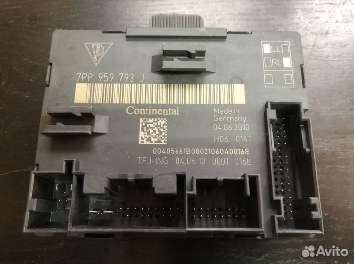 Блок управления двери передний левый Porsche