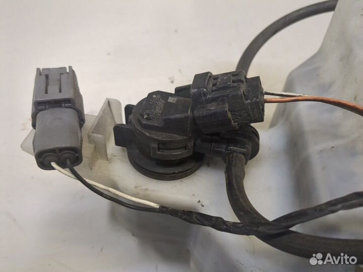 Бачок омывателя Mazda 3 (BL), 2009