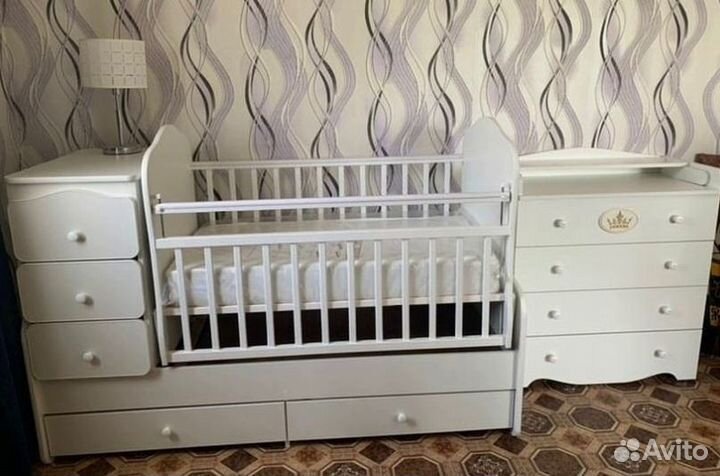Детская кроватка