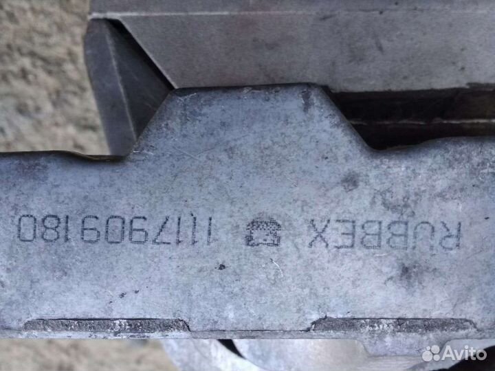 Опора двигателя volkswagen