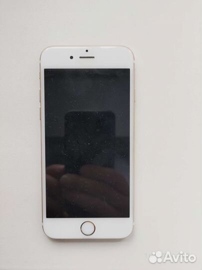Телефон iPhone 6s