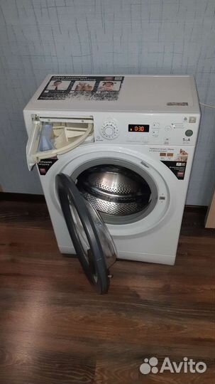 Стиральная машина Hotpoint Ariston на запчасти