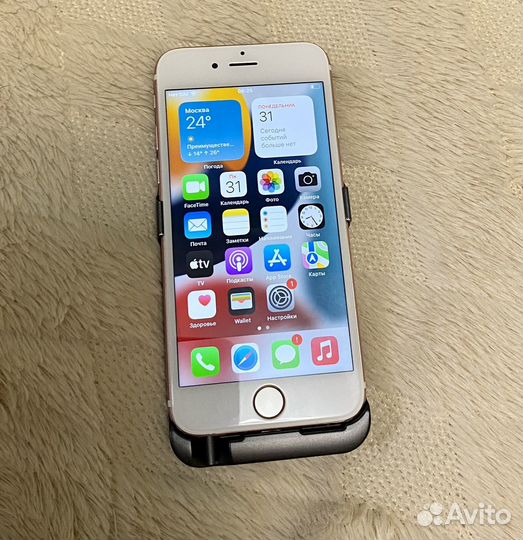 Телефон iPhone 6s