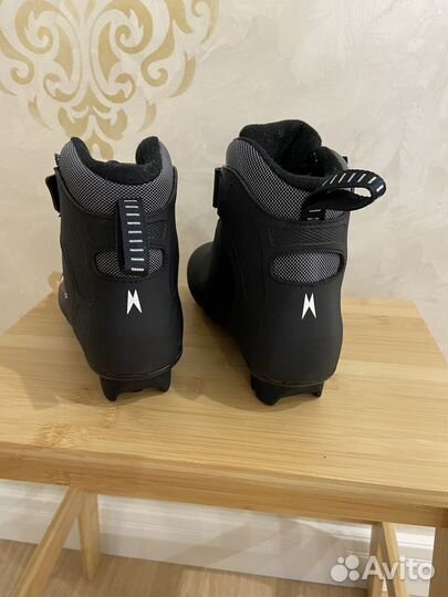 Лыжные ботинки детские 31 размер