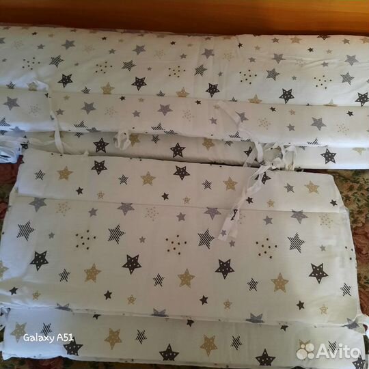 Бортики в детскую кроватку