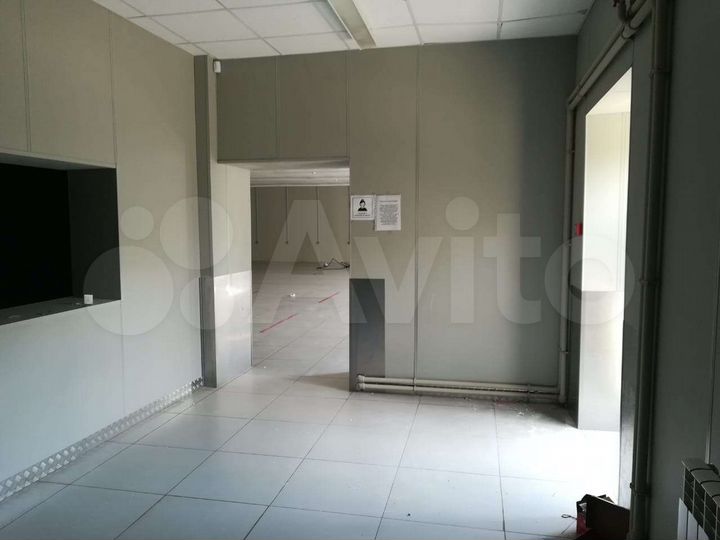 Здание в аренду, 300 м²