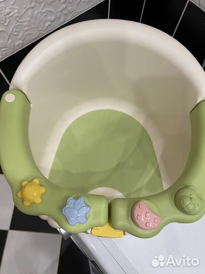 Стульчик для купания kidfinity