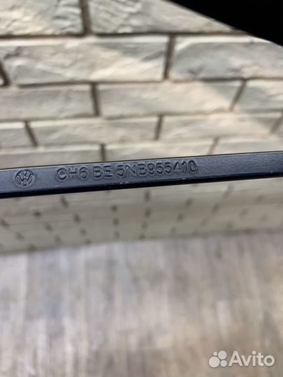 VW Tiguan 2 Поводок стеклоочистителя перед RH