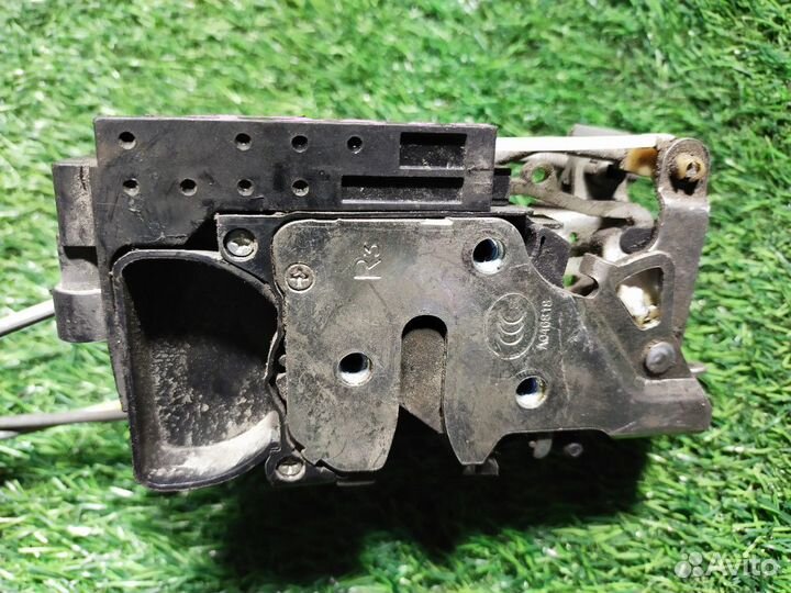 Замок двери передней правой Chevrolet Aveo T250