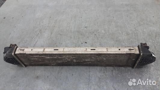 Радиатор интеркуллера renault laguna 3 (93E44KC01)