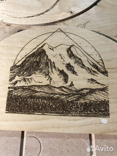 Лазерная гравировка по дереву