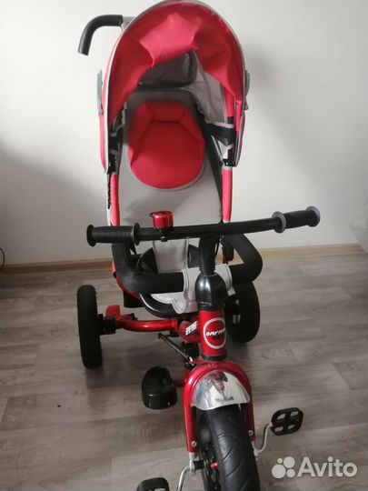 Трехколесный велосипед