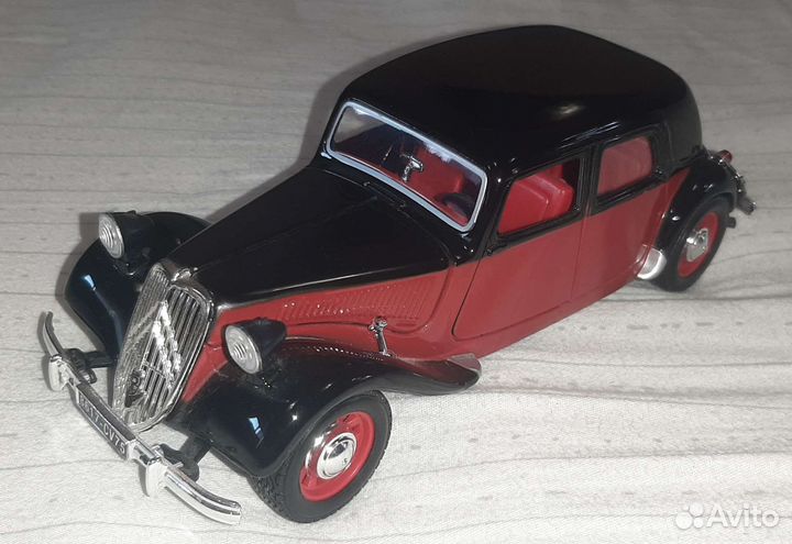 Модель Citroen 15 cv 1/24