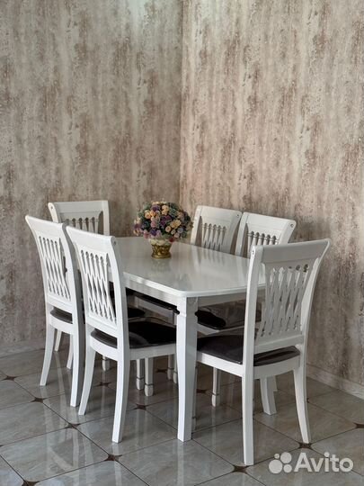 Стол и Стулья