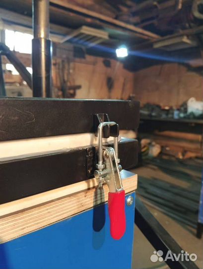 Вакуумно-формовочный станок