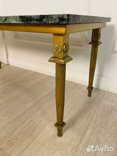 Журнальный винтажный столик