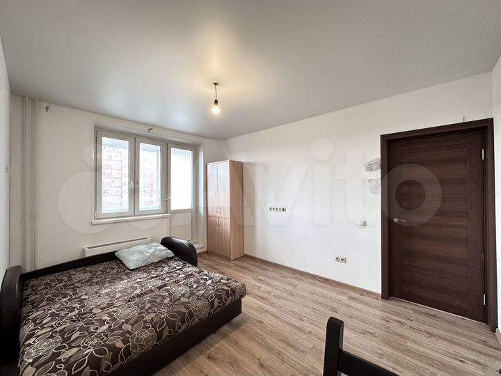 2-к. квартира, 43 м², 6/17 эт.