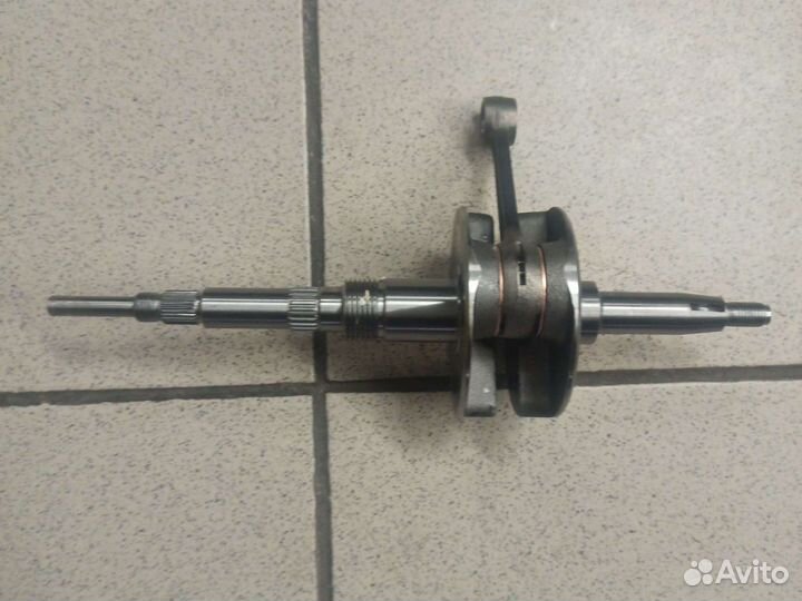 Вал коленчатый с шатуном в сборе Китай AD100
