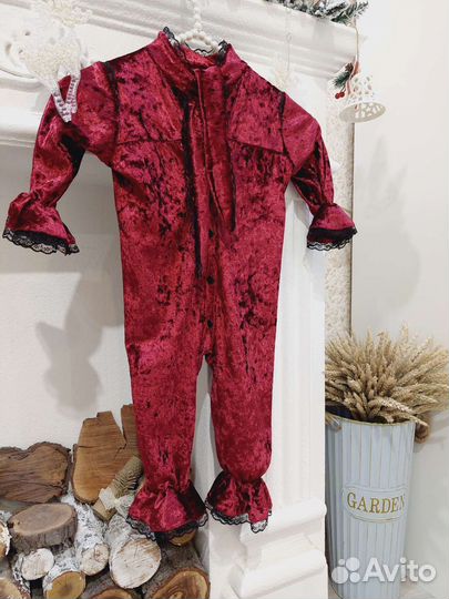 Комбинезон для девочки,с шапочкой