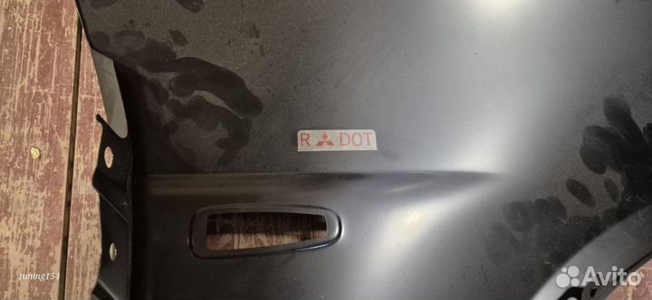 Крыло переднее левое на mitsubishi lancer 10