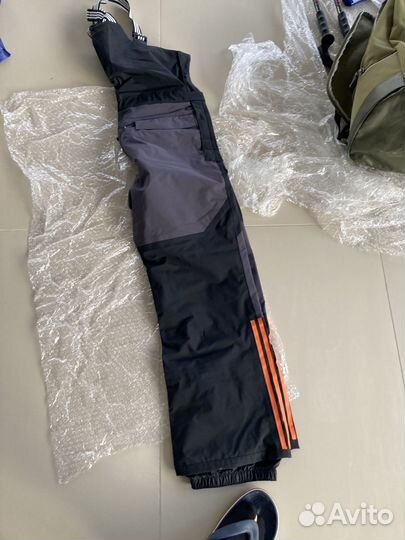 Комбинезон для сноуборда Adidas мужской 44-46 RU