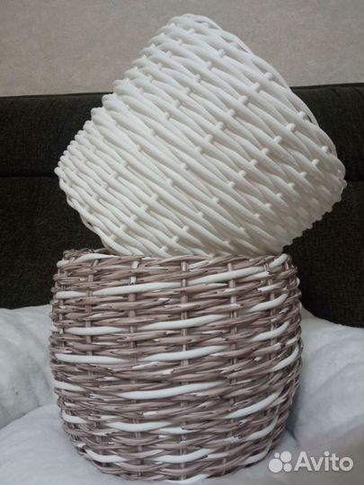 Кашпо для цветов из ротанга