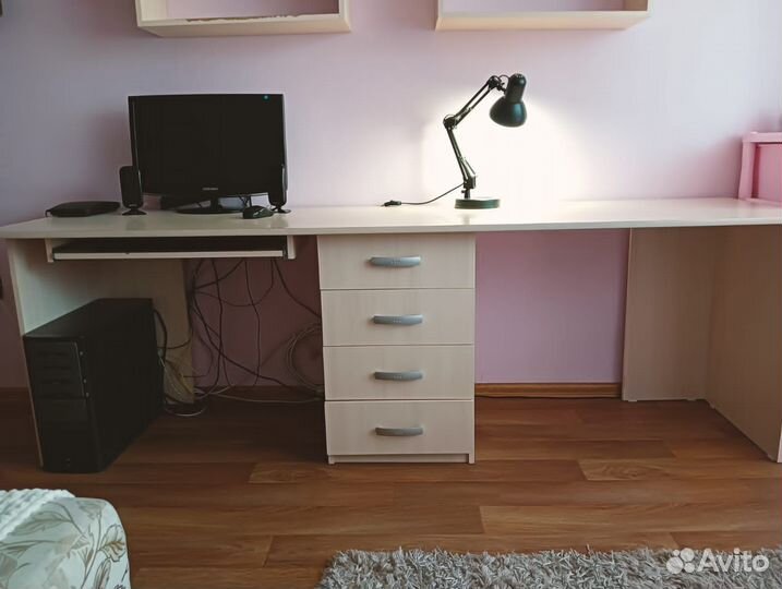 Компьютерный стол