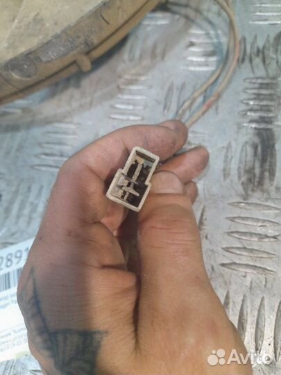 Вентилятор охлаждения Volkswagen Passat седан 1.6