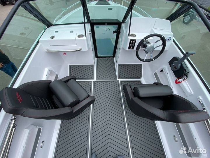 Лодка Victory 570 Open