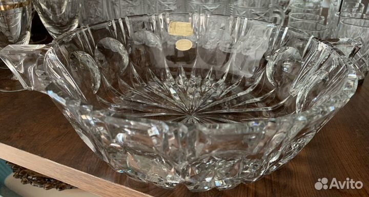 Хрустальная ваза