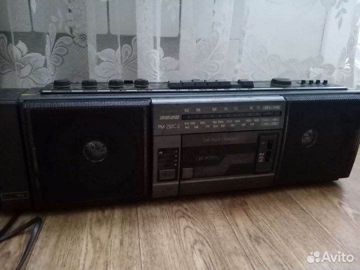 Продаю магнитофон 