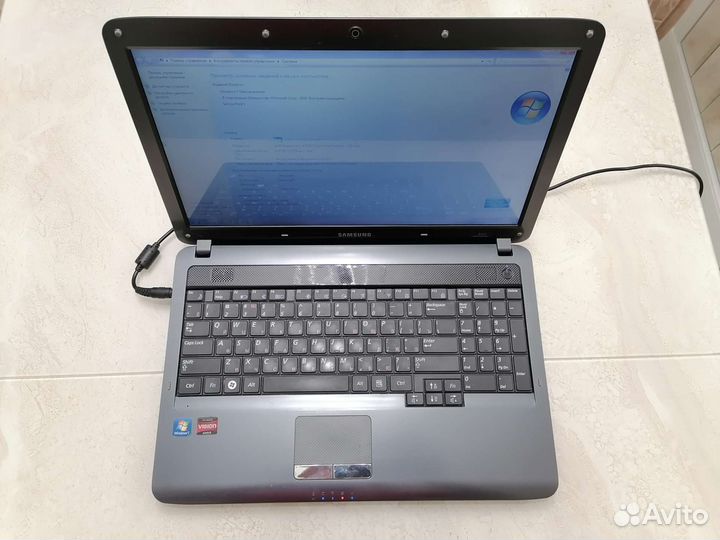 Ноутбук Samsung NP-R525L