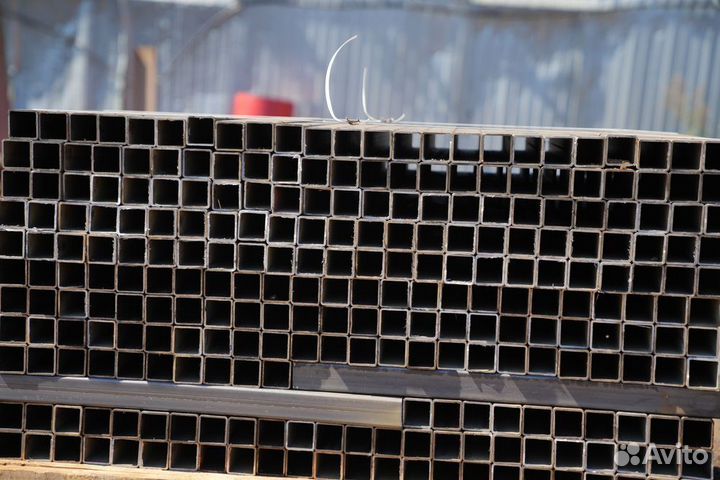 Профильная труба 100x100x3