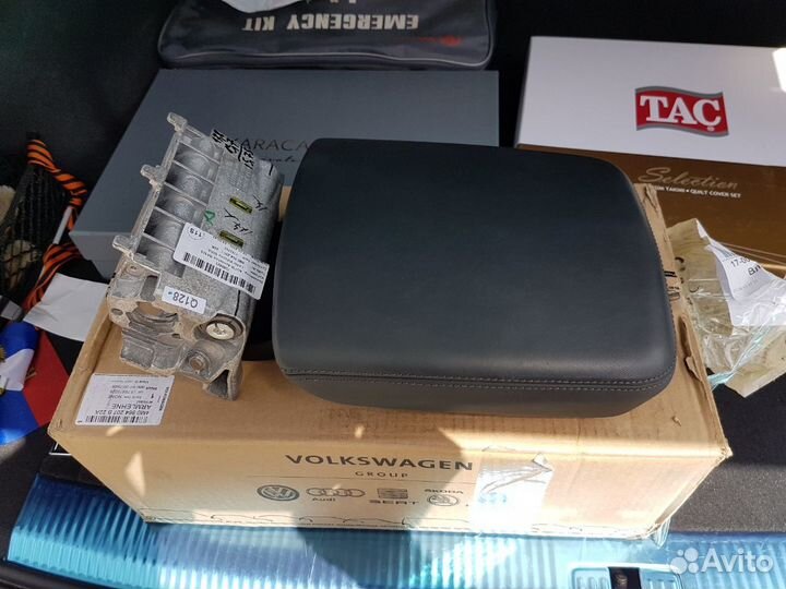 Подлокотник Audi Q7 2018