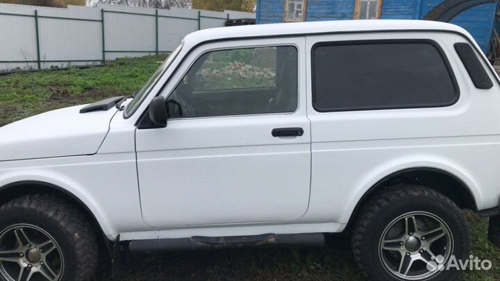 LADA 4x4 (Нива) 1.7 МТ, 2016, 80 000 км