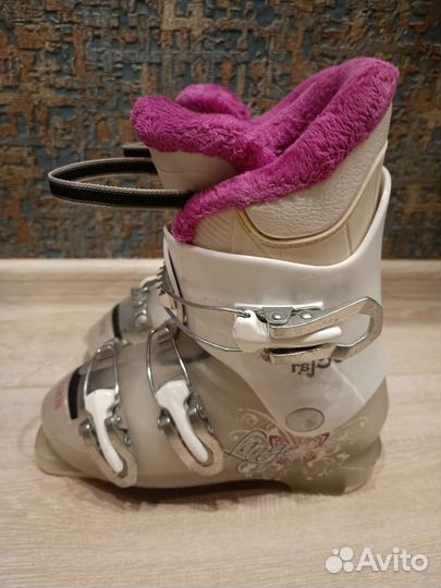 Горнолыжные ботинки детские