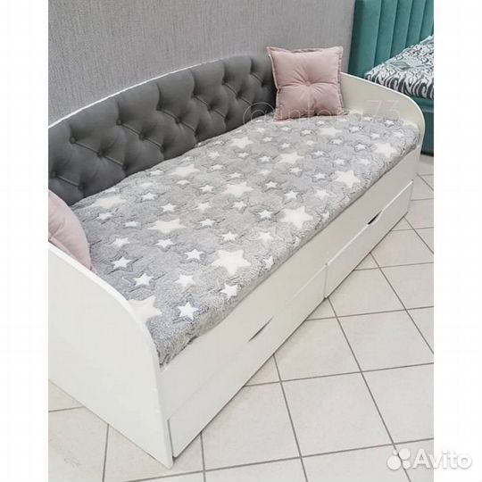 Кровать для малыша диван съёмный борт лдсп