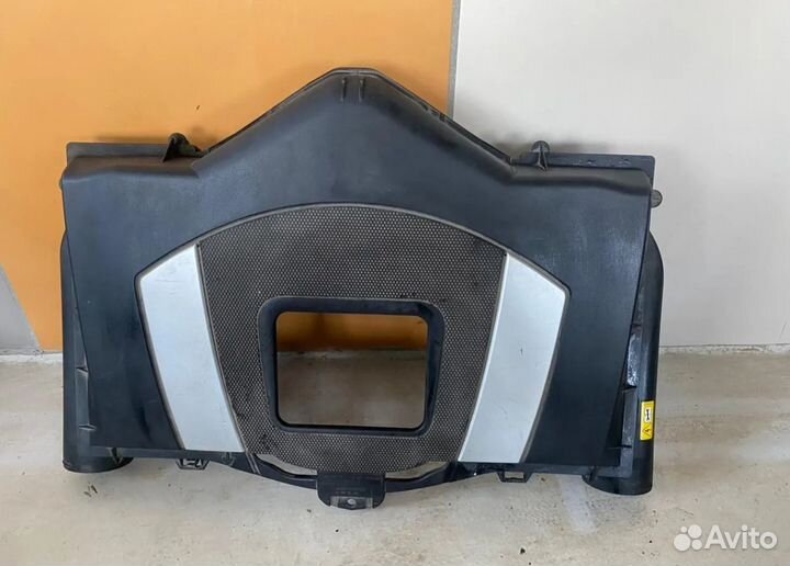 Корпус воздушного фильтра M272 M273 Mercedes