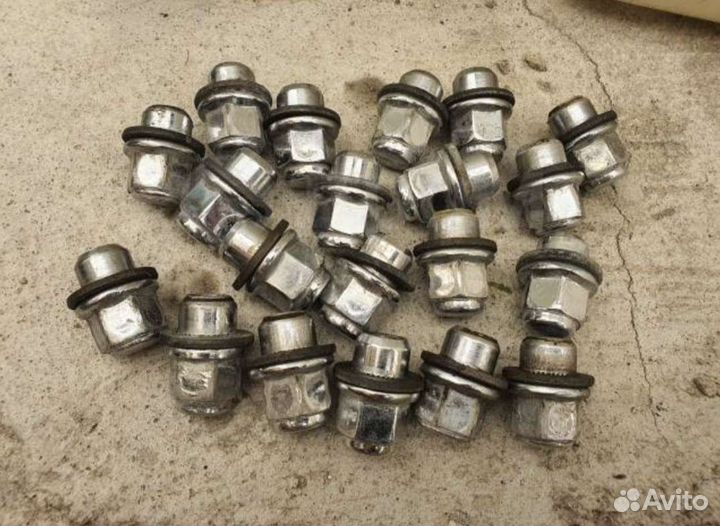 Гайки колесные на литье, Toyota