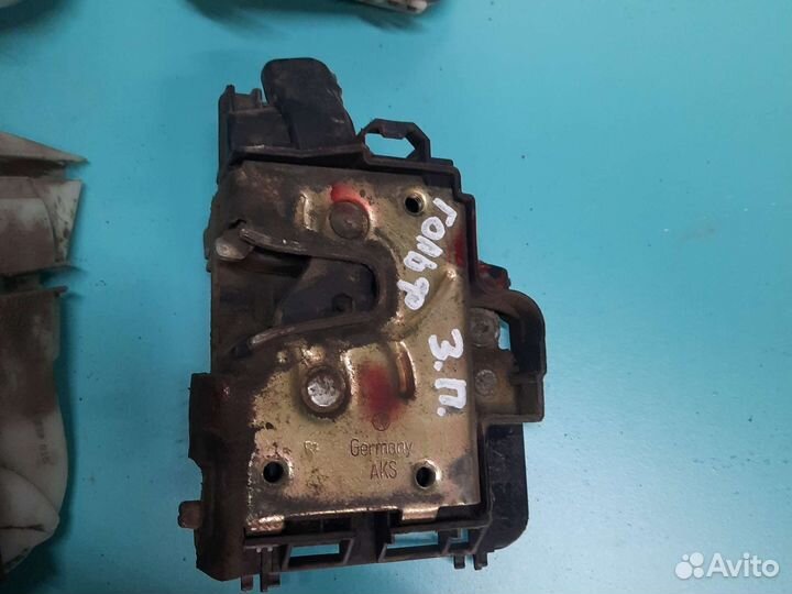 Замок двери Volkswagen golf 3