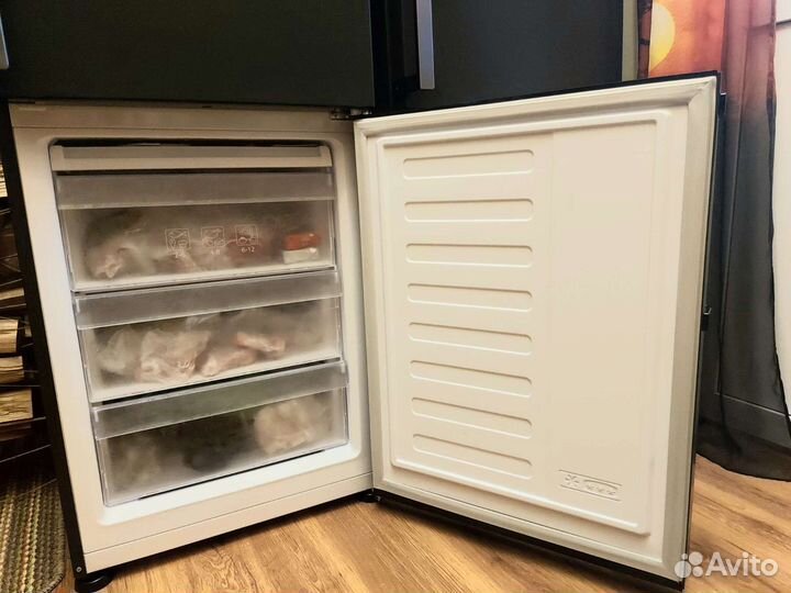 Холодильник Beko rcnk 356E21