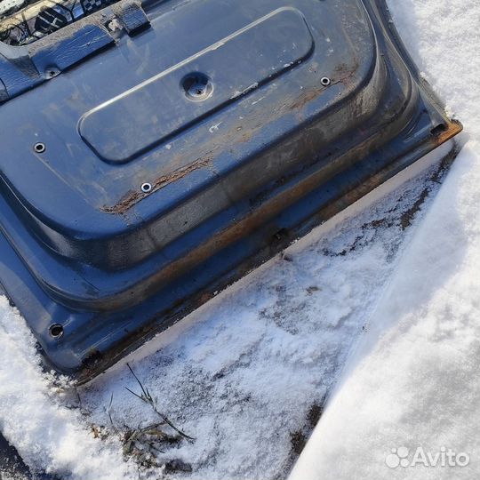 Дверь передняя левая