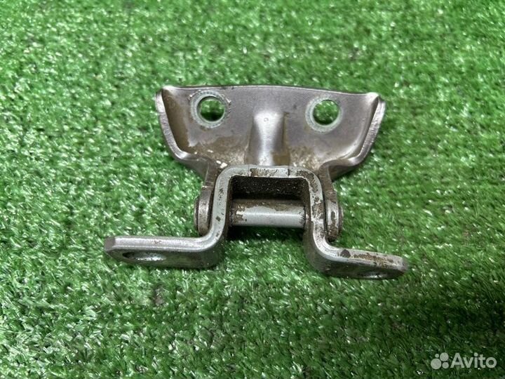 Петля двери задняя левая Kia Ceed ED