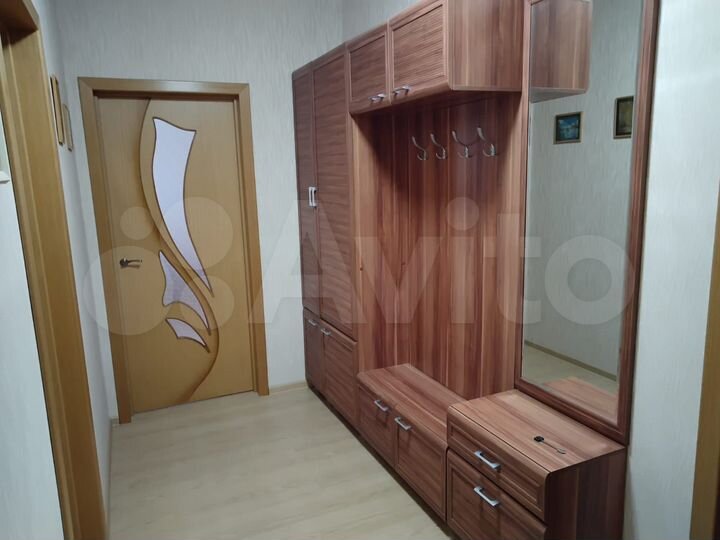 2-к. квартира, 57 м², 5/9 эт.