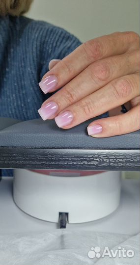 Маникюр и педикюр