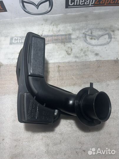 Резонатор воздушного фильтра Мазда 3 BM