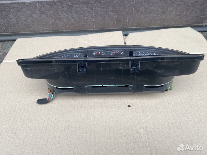 Панель приборов Volkswagen Passat B5