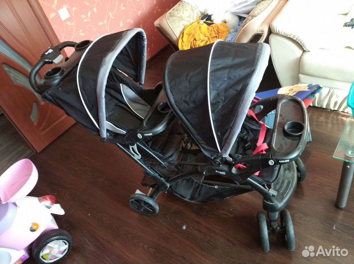 Коляска для двойни