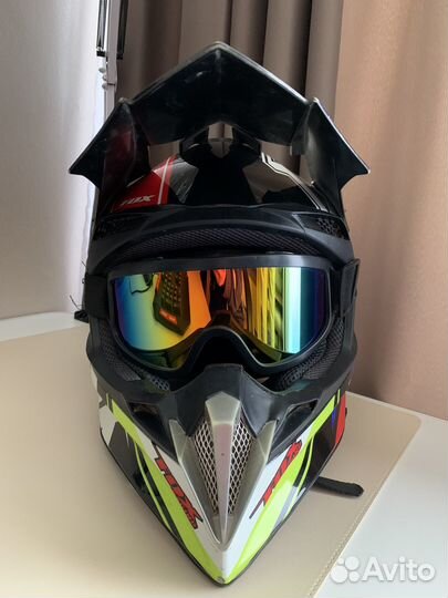 Мотошлем кроссовый и очки